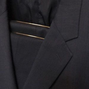 Jos A Bank Travelers suit w/ 2 pairs of pants